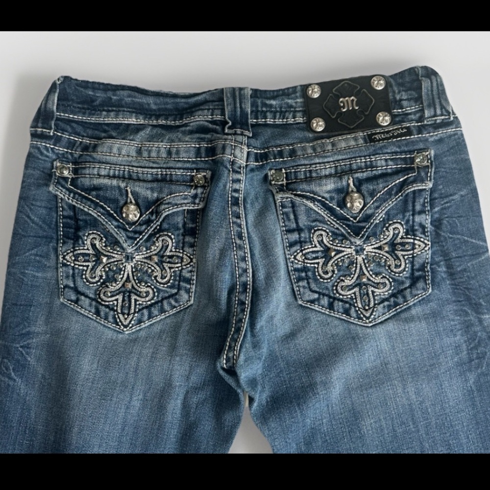 Miss Me women's bootcut denim jeans w/ embellished flap back pockets size 29